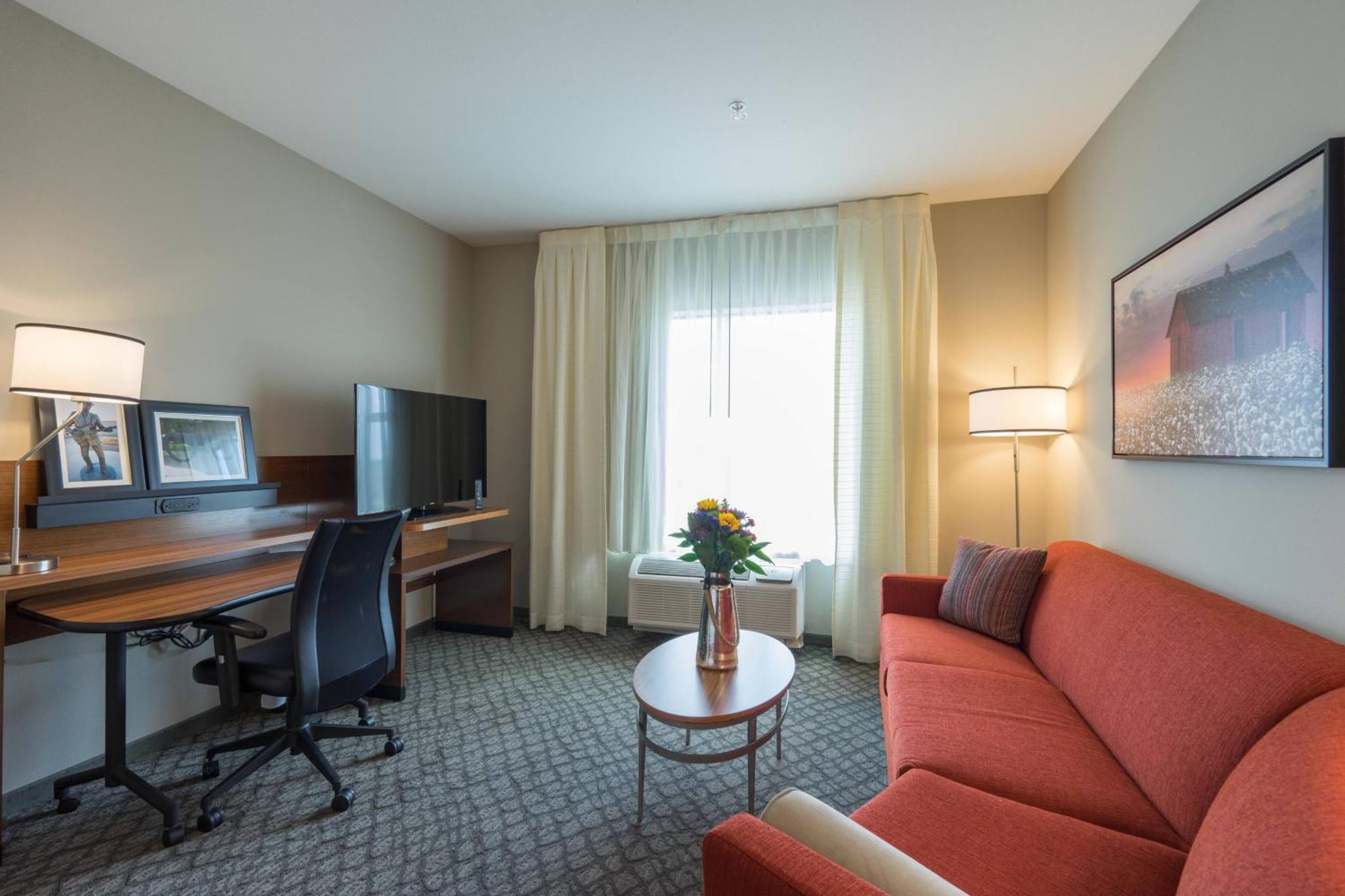 Fairfield & By Marriott Southwest Hotel Lubbock