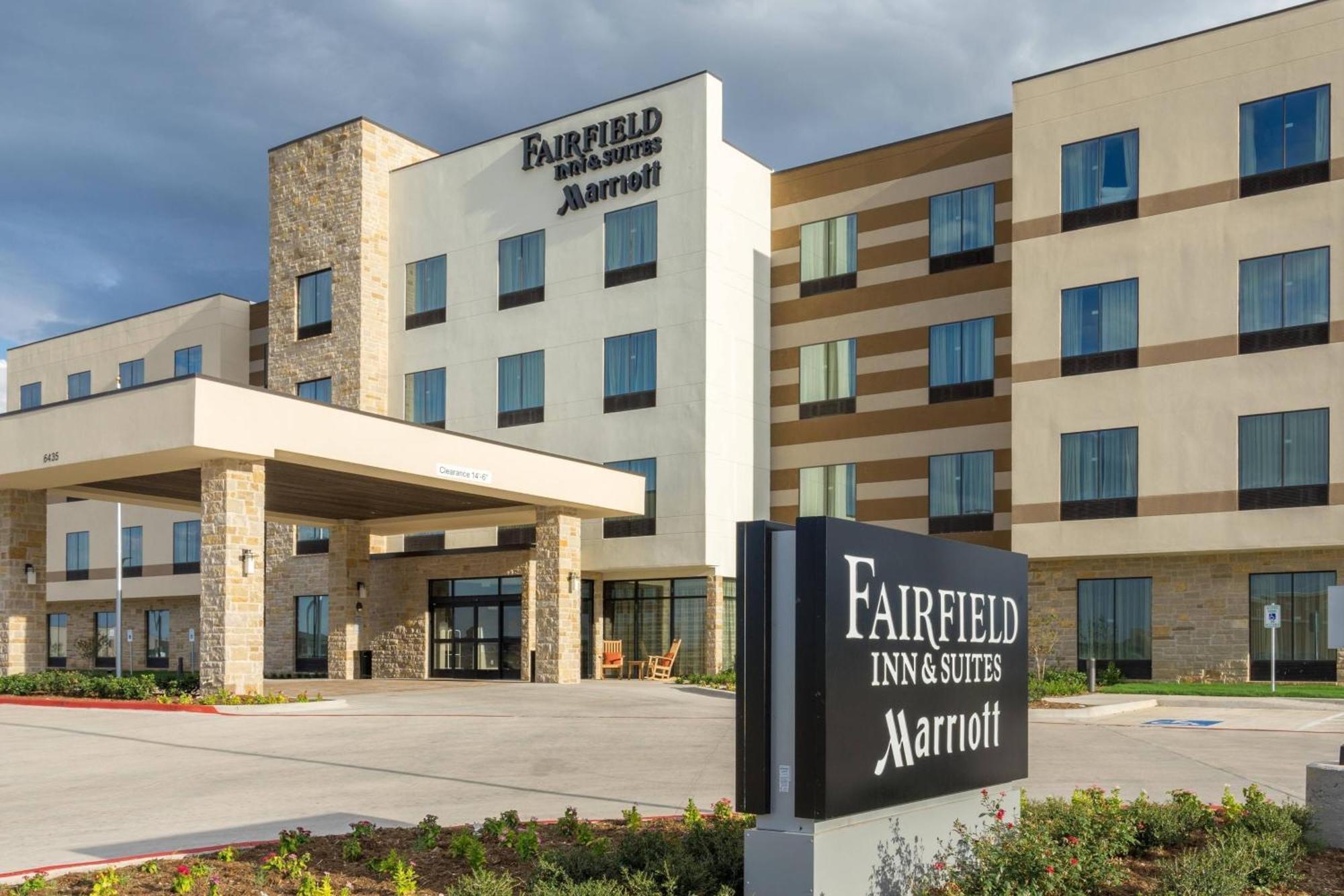 Fairfield & By Marriott Southwest Hotel 3*